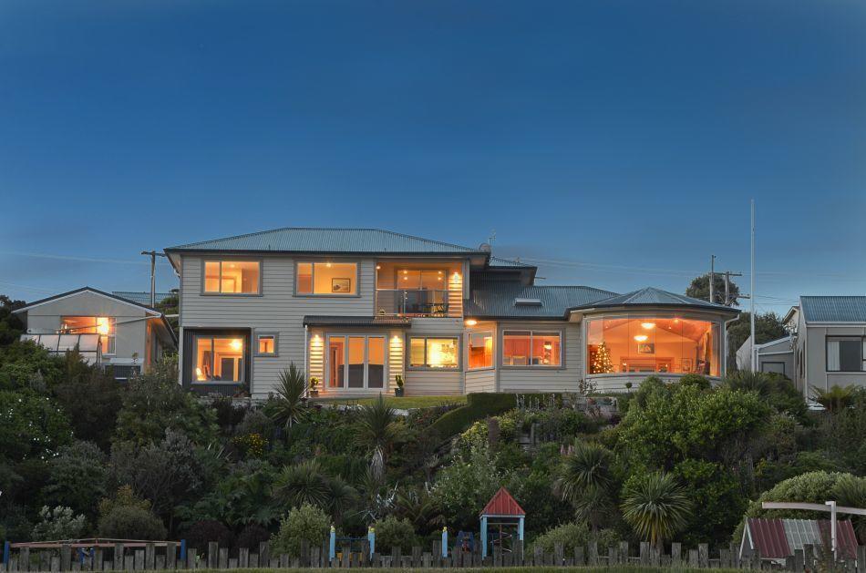 Breadalbane House Bed and Breakfast Kaka Point Exteriör bild